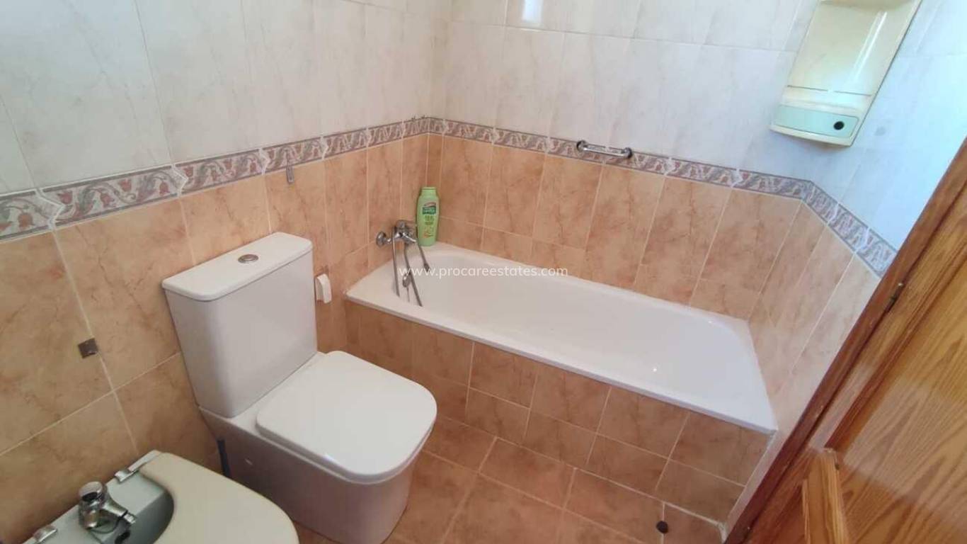 Reventa - Casa de pueblo - Orihuela - Los Balcones Y los Altos