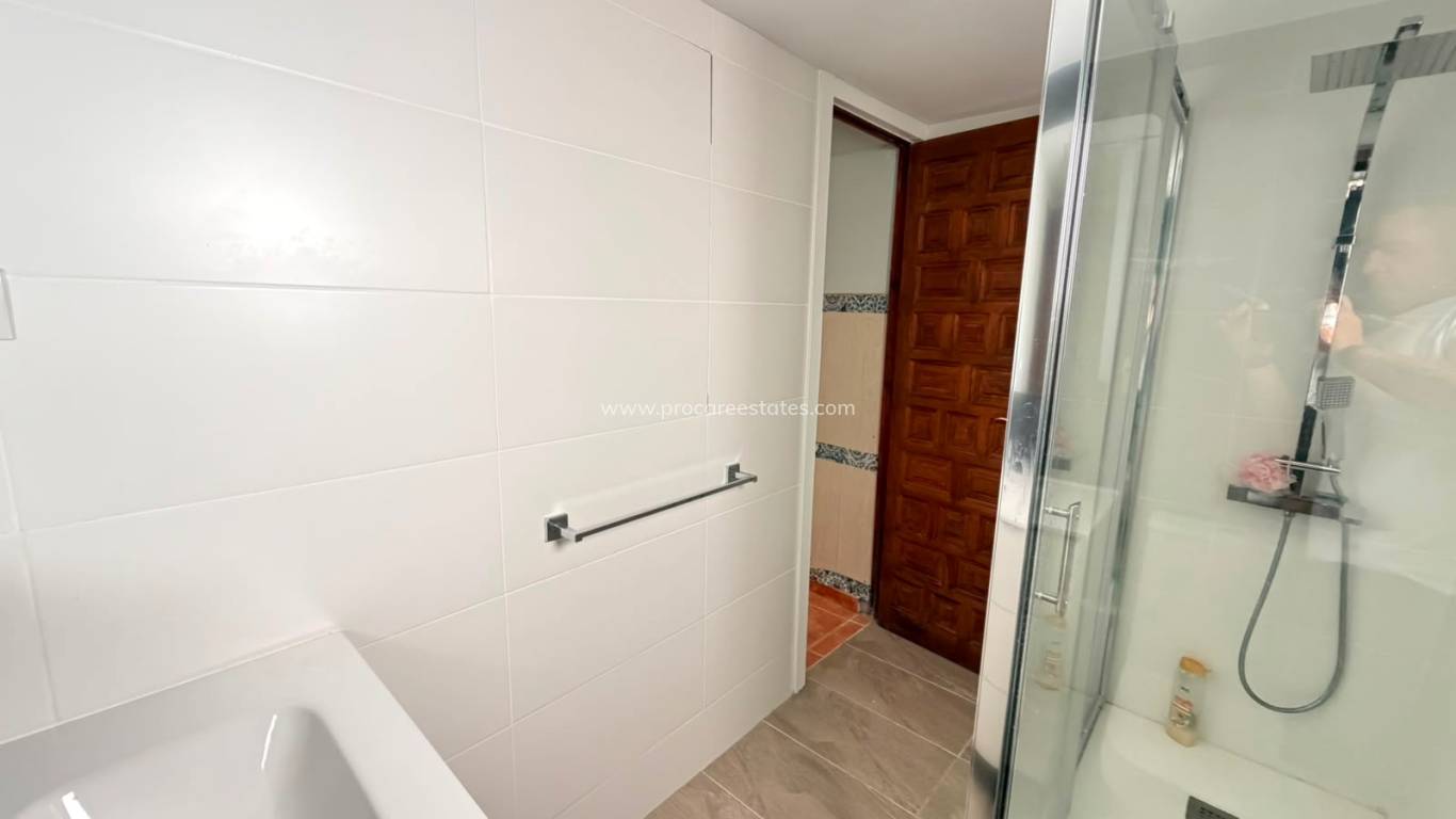 Reventa - Casa de pueblo - Orihuela - Torremendo