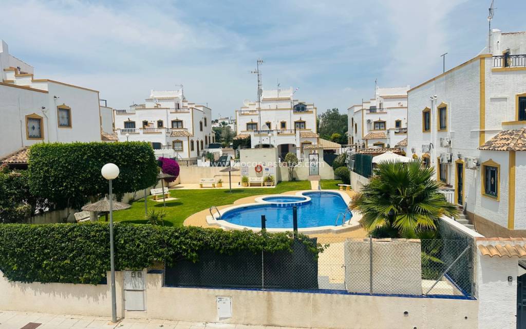 Reventa - Casa de pueblo - Orihuela - Vistabella Golf