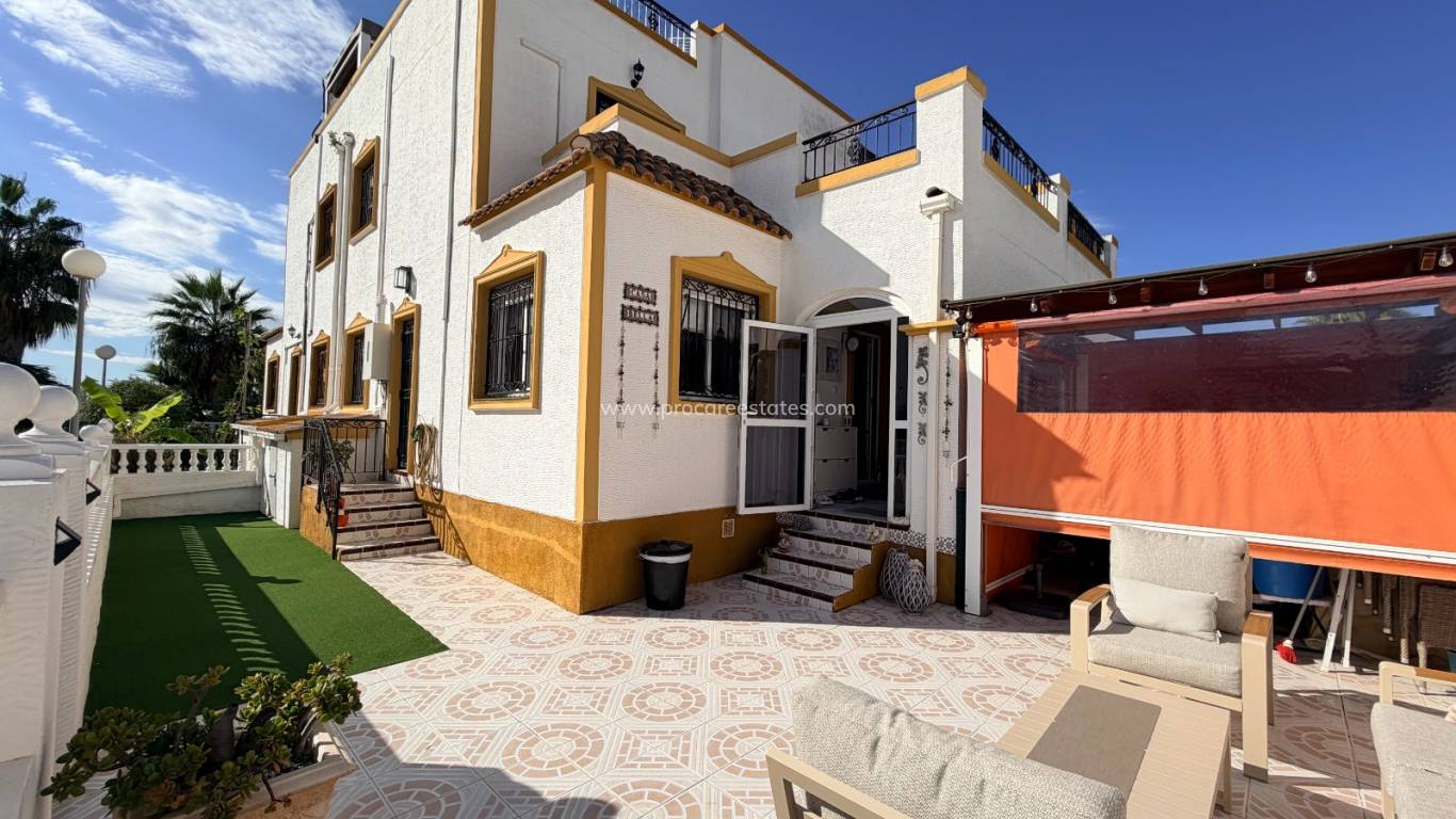 Reventa - Casa de pueblo - Orihuela - Vistabella Golf