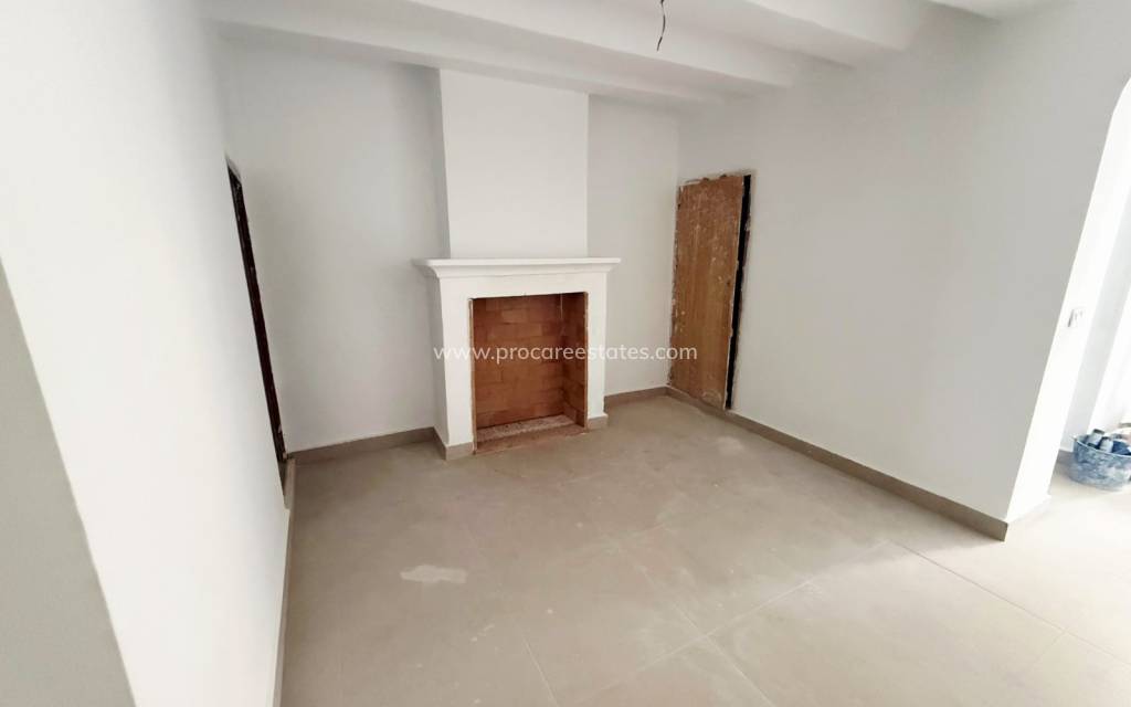 Reventa - Casa de pueblo - Pinoso