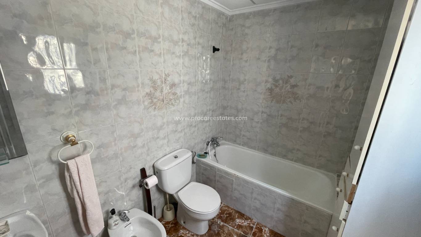 Reventa - Casa de pueblo - Rojales