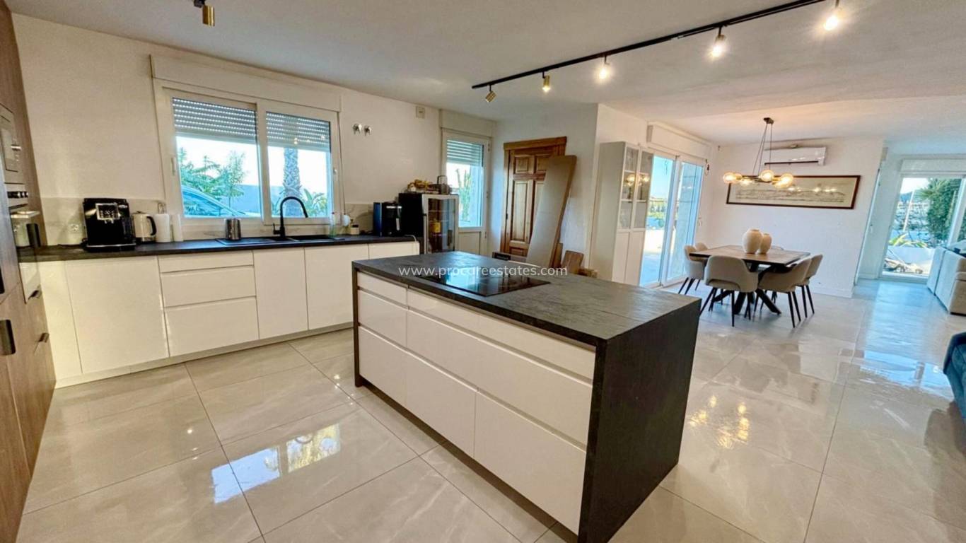 Reventa - Casa de pueblo - San Miguel de Salinas - Pueblo 9