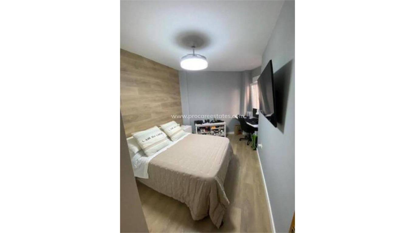 Reventa - Casa de pueblo - Santa Pola - Eroski