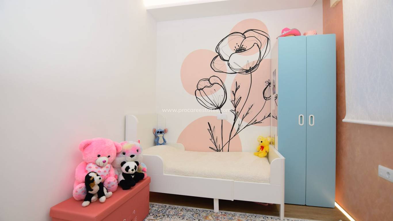 Reventa - Casa de pueblo - Torrevieja - Campoamor