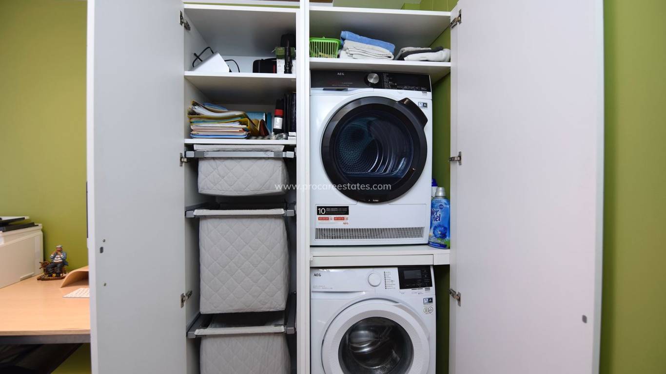 Reventa - Casa de pueblo - Torrevieja - Campoamor