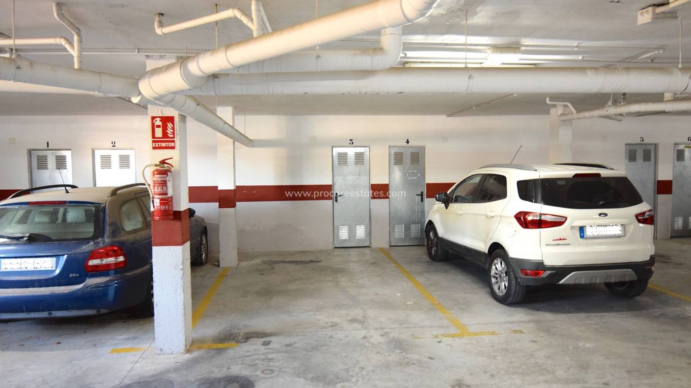 Reventa - Casa de pueblo - Torrevieja - Campoamor