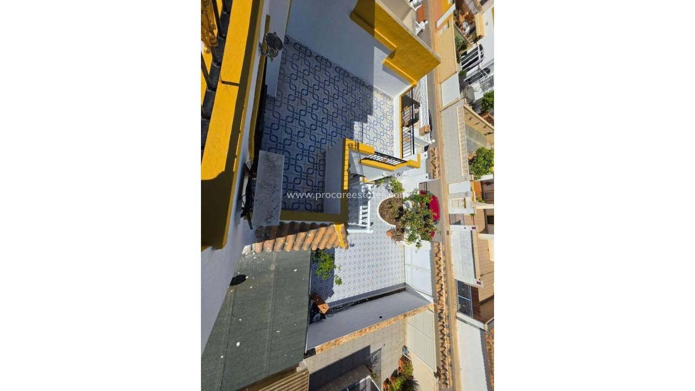 Reventa - Casa de pueblo - Torrevieja - Carrefour Area