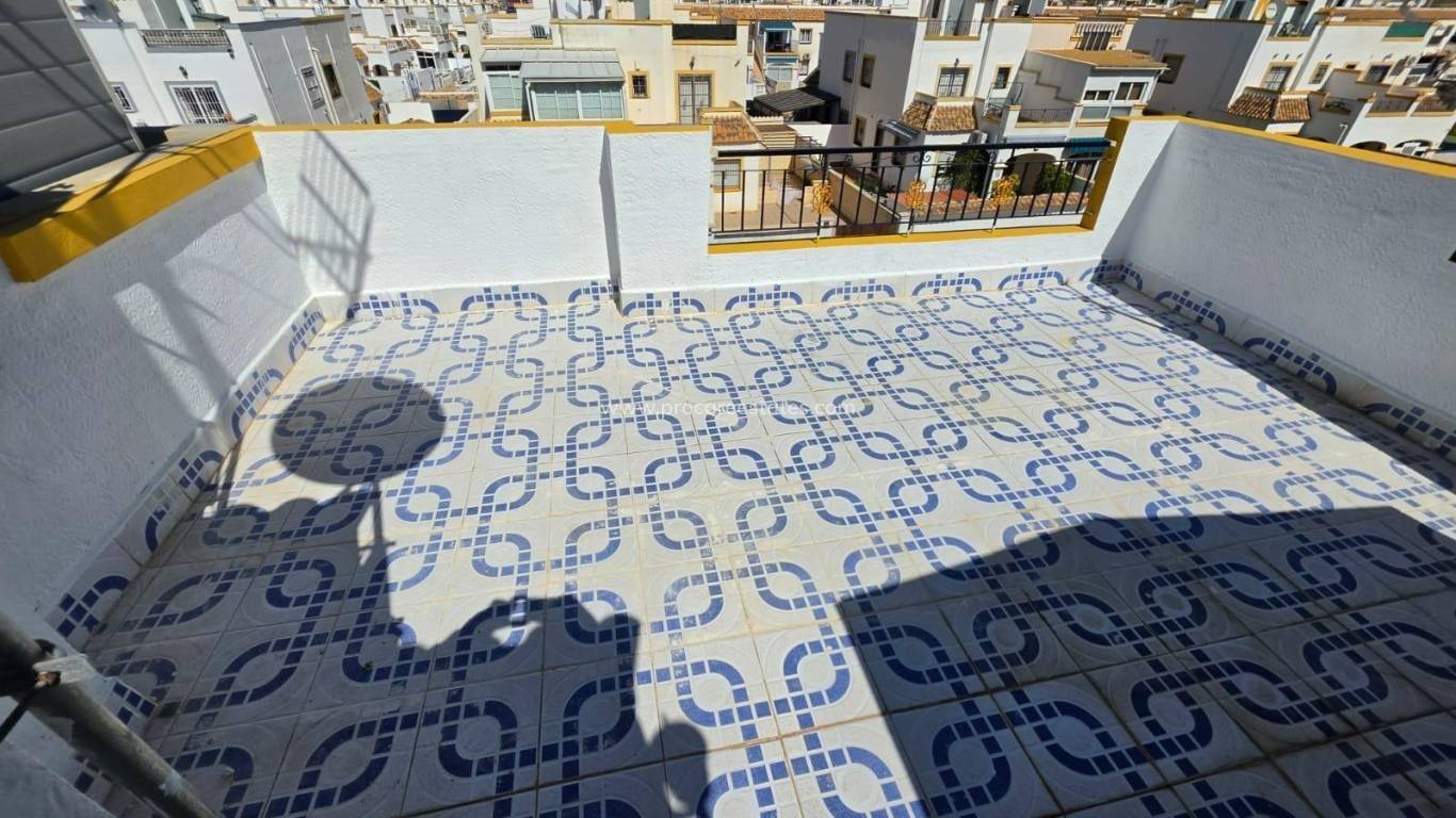 Reventa - Casa de pueblo - Torrevieja - Carrefour Area
