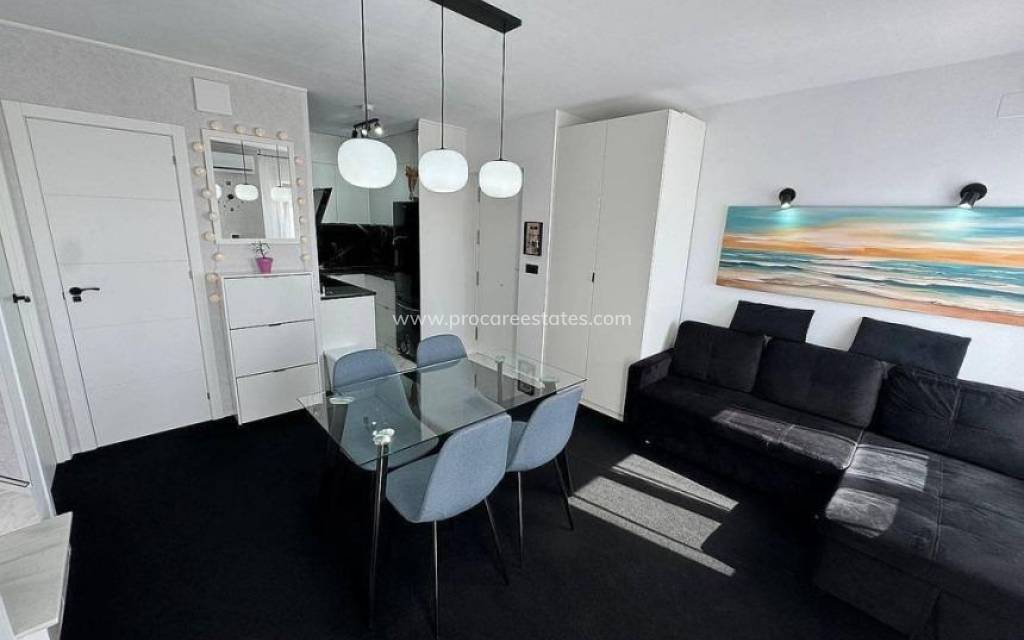 Reventa - Casa de pueblo - Torrevieja - Carrefour Area