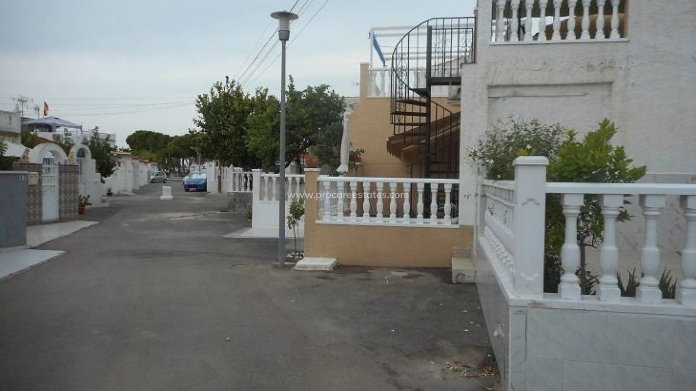 Reventa - Casa de pueblo - Torrevieja - Chaparral