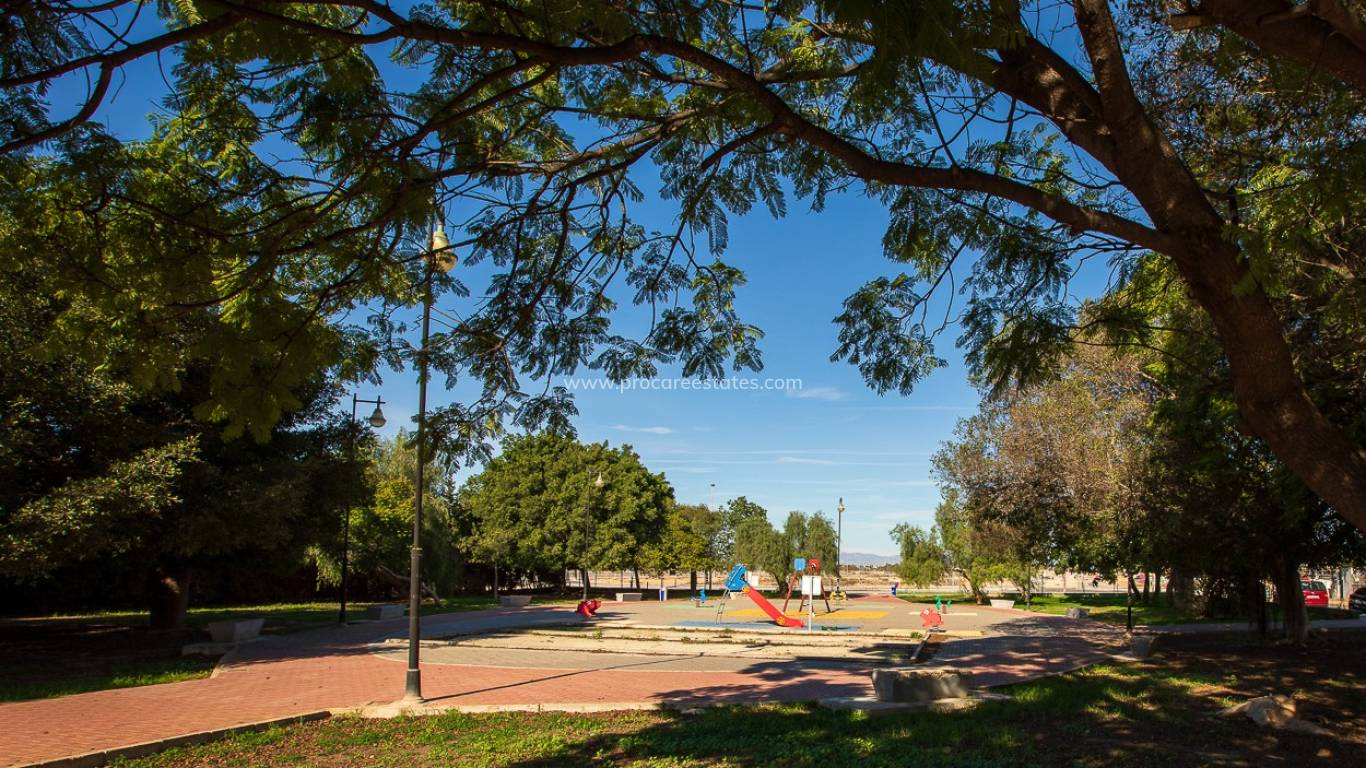 Reventa - Casa de pueblo - Torrevieja - Jardin Del Mar