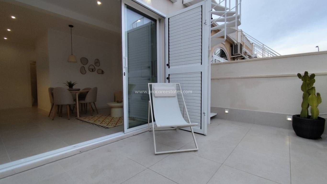Reventa - Casa de pueblo - Torrevieja - La Siesta - San Luis