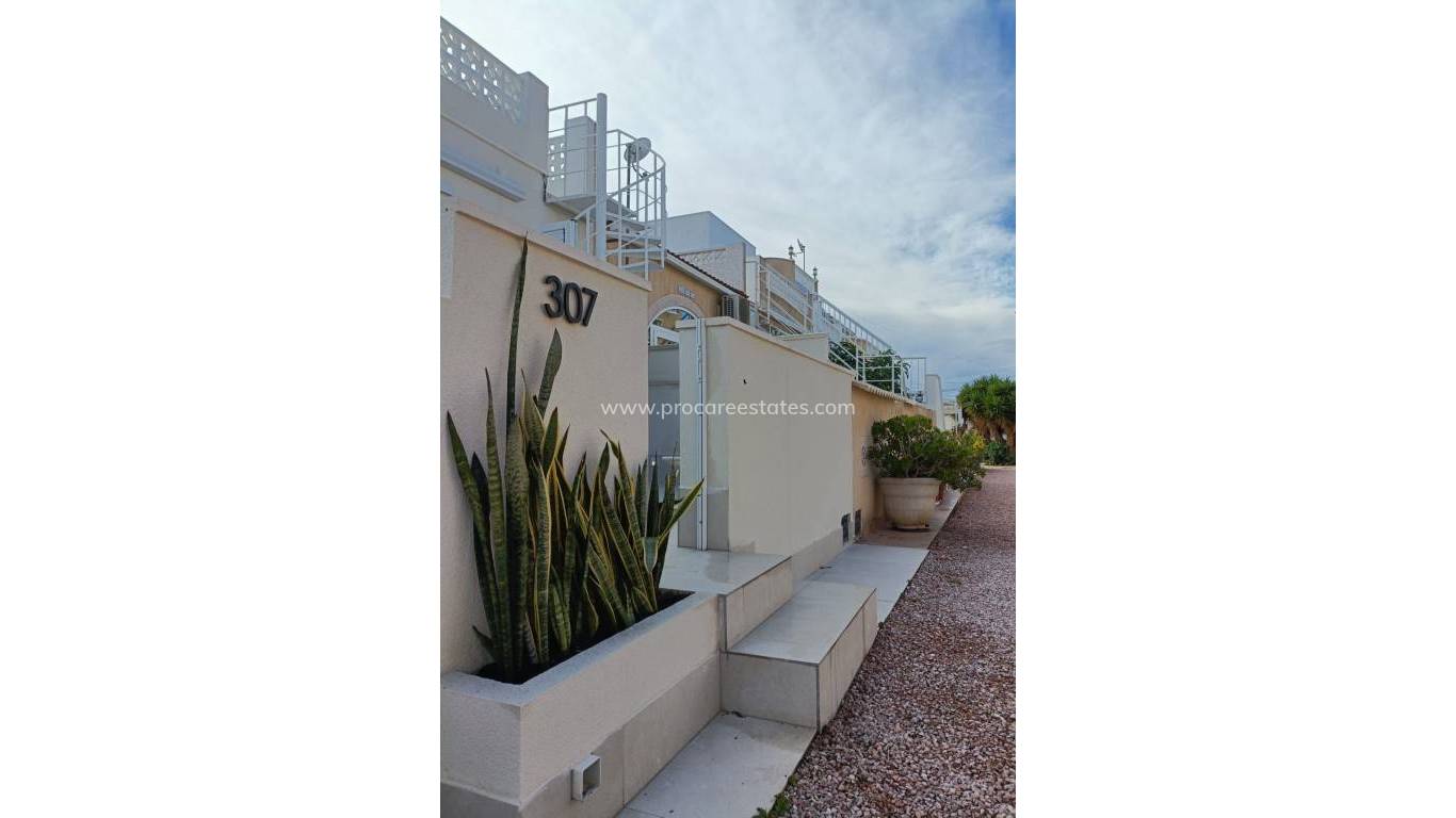 Reventa - Casa de pueblo - Torrevieja - La Siesta - San Luis