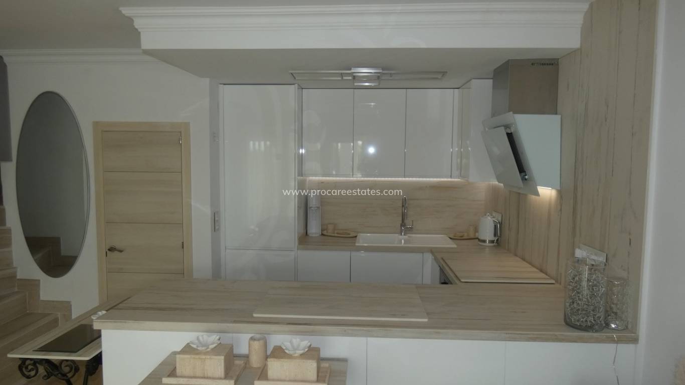 Reventa - Casa de pueblo - Torrevieja - Lago Jardin