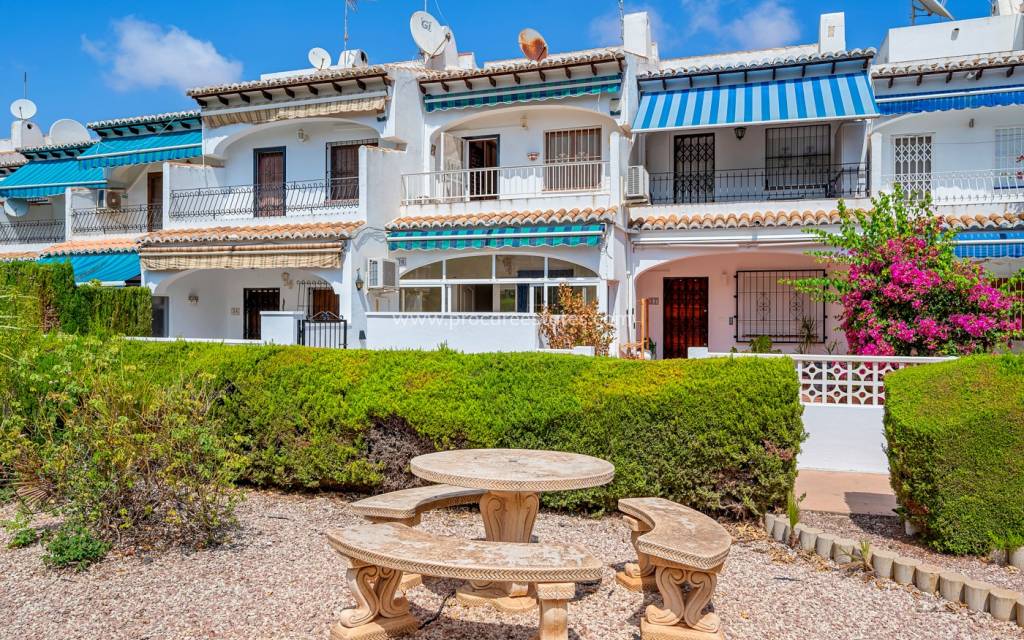 Reventa - Casa de pueblo - Torrevieja - Los Altos