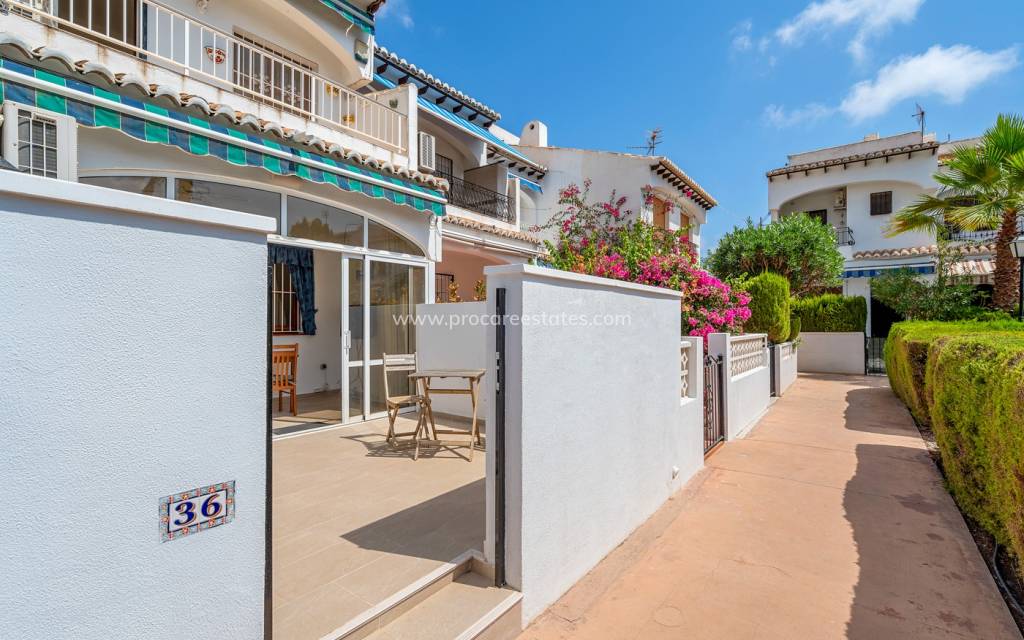 Reventa - Casa de pueblo - Torrevieja - Los Altos