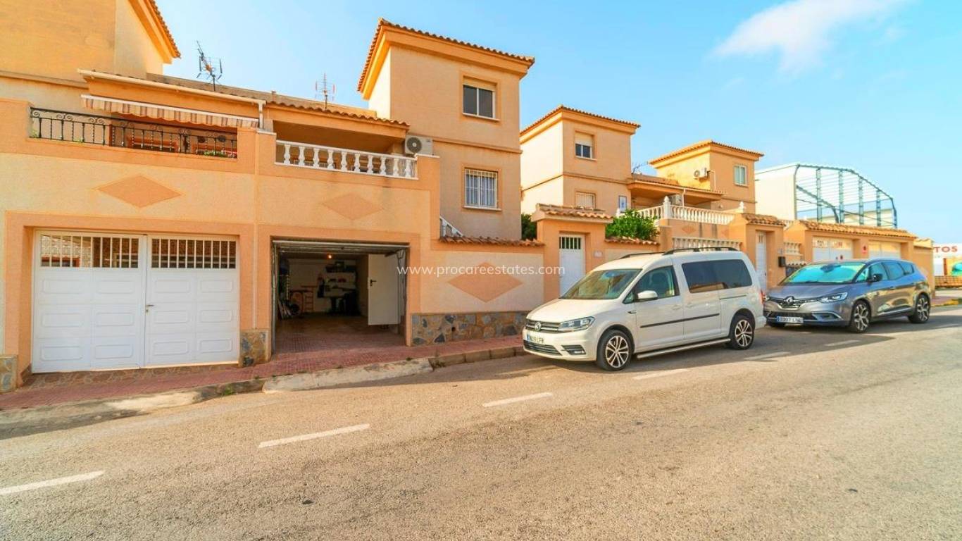 Reventa - Casa de pueblo - Torrevieja - Los Altos