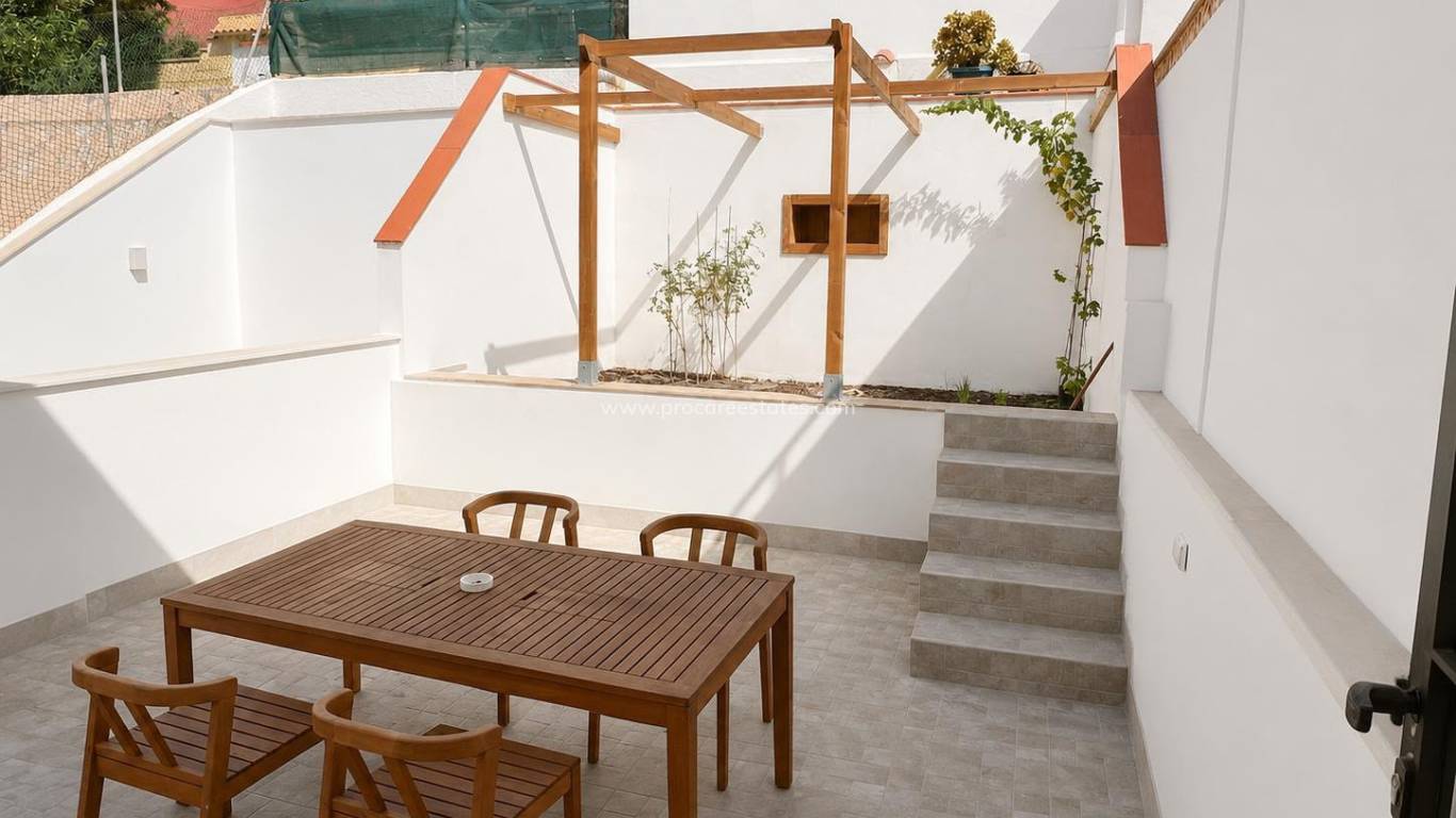 Reventa - Casa de pueblo - Torrevieja - Los Balcones
