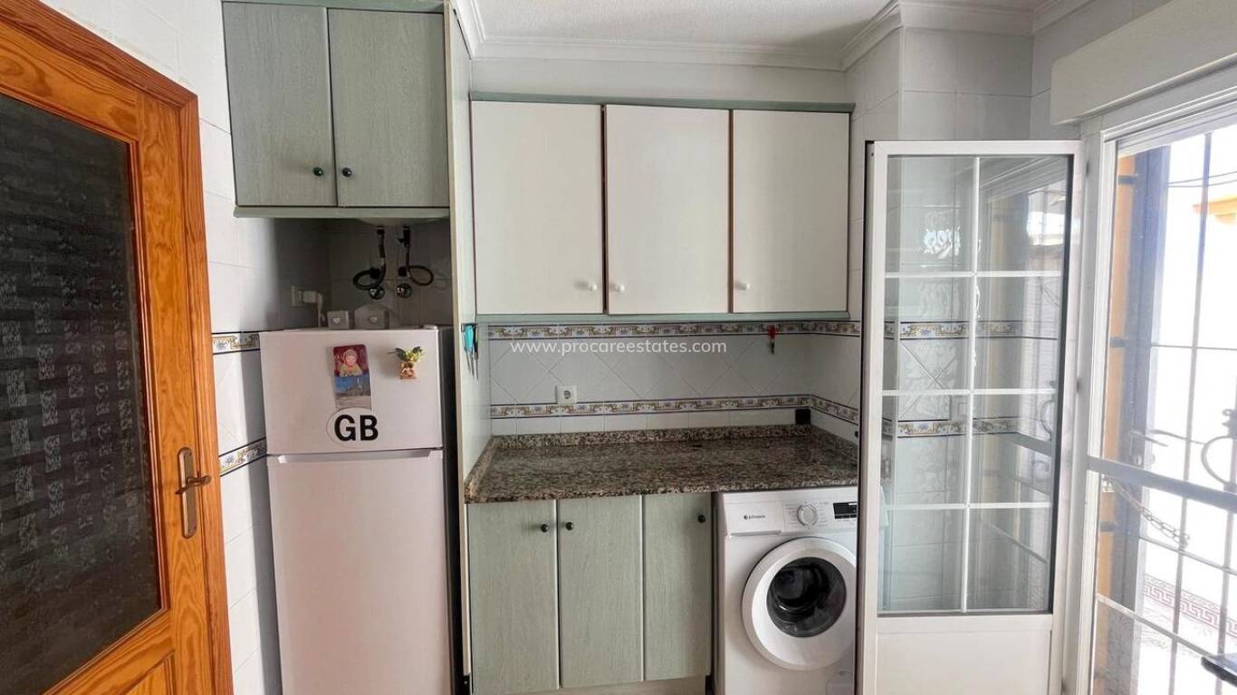 Reventa - Casa de pueblo - Torrevieja