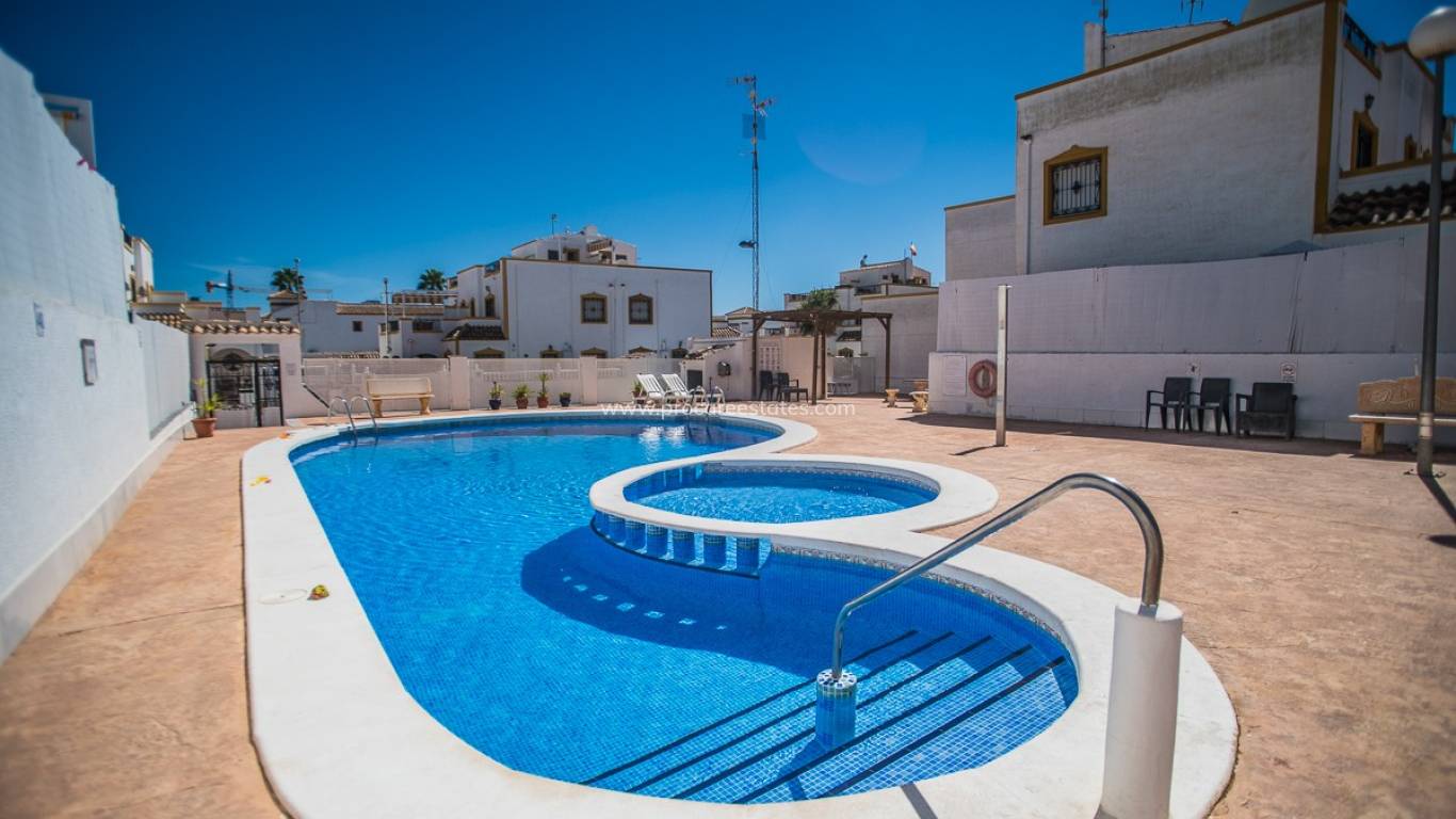 Reventa - Casa de pueblo - VISTABELLA GOLF - Entre Naranjos