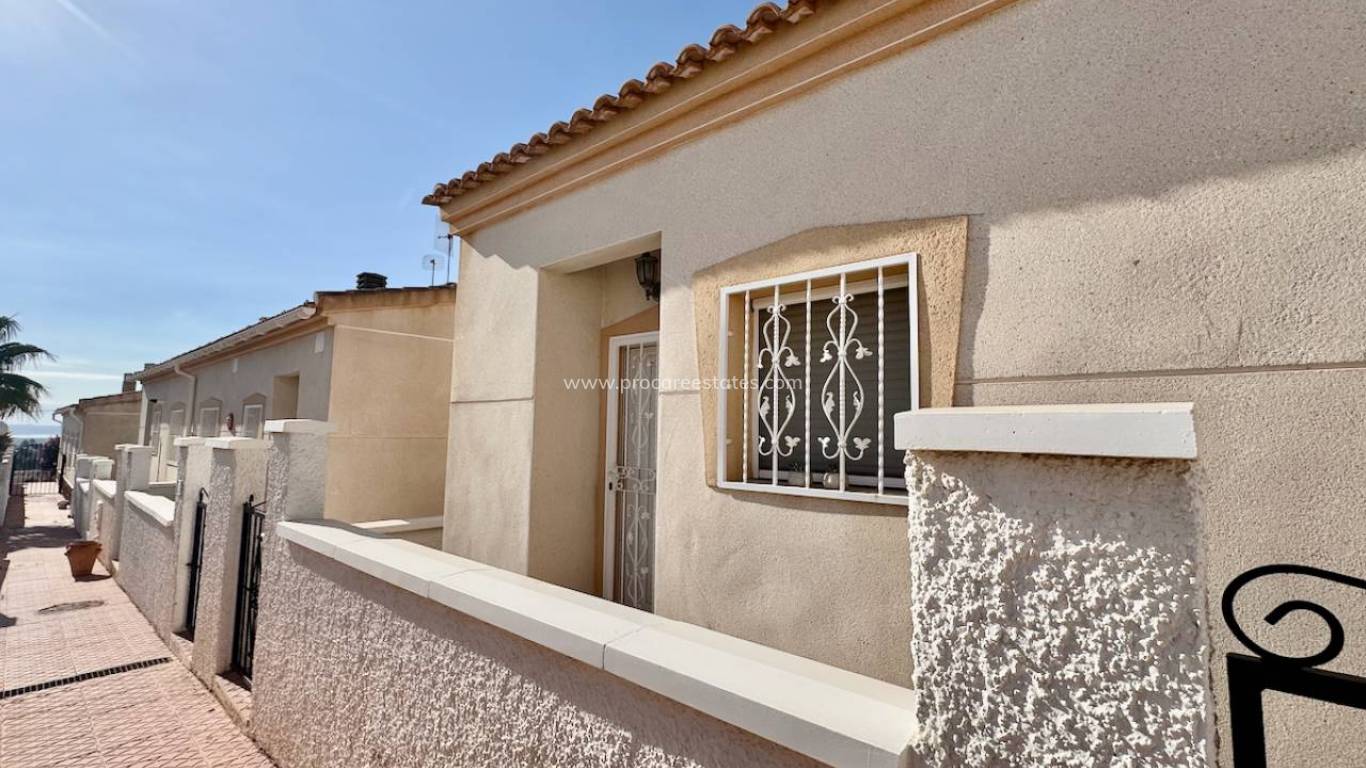 Reventa - Chalet / Villa - Rojales - Cuidad Quesada