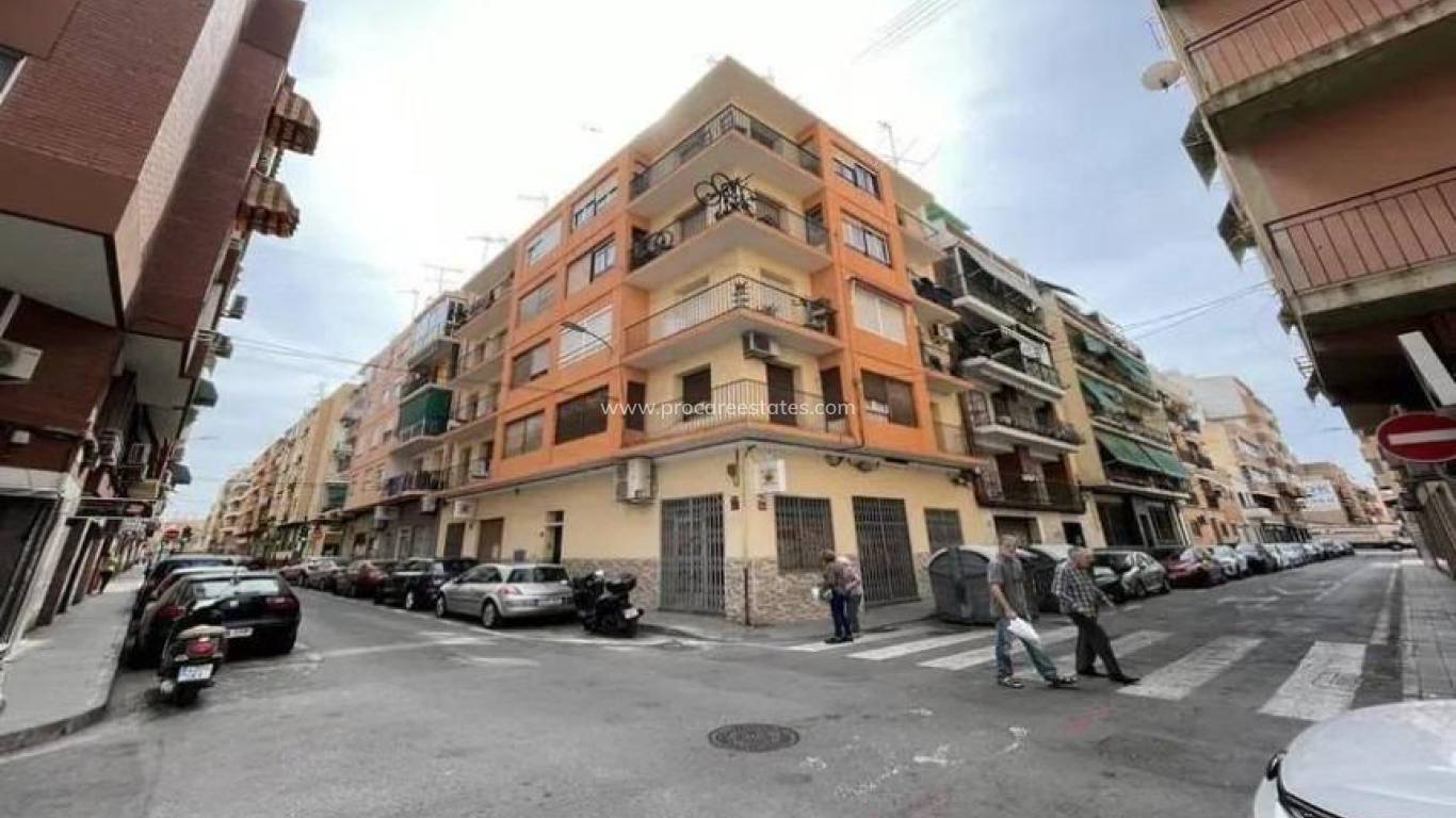 Reventa - Propiedad comercial - Alicante - Altozano