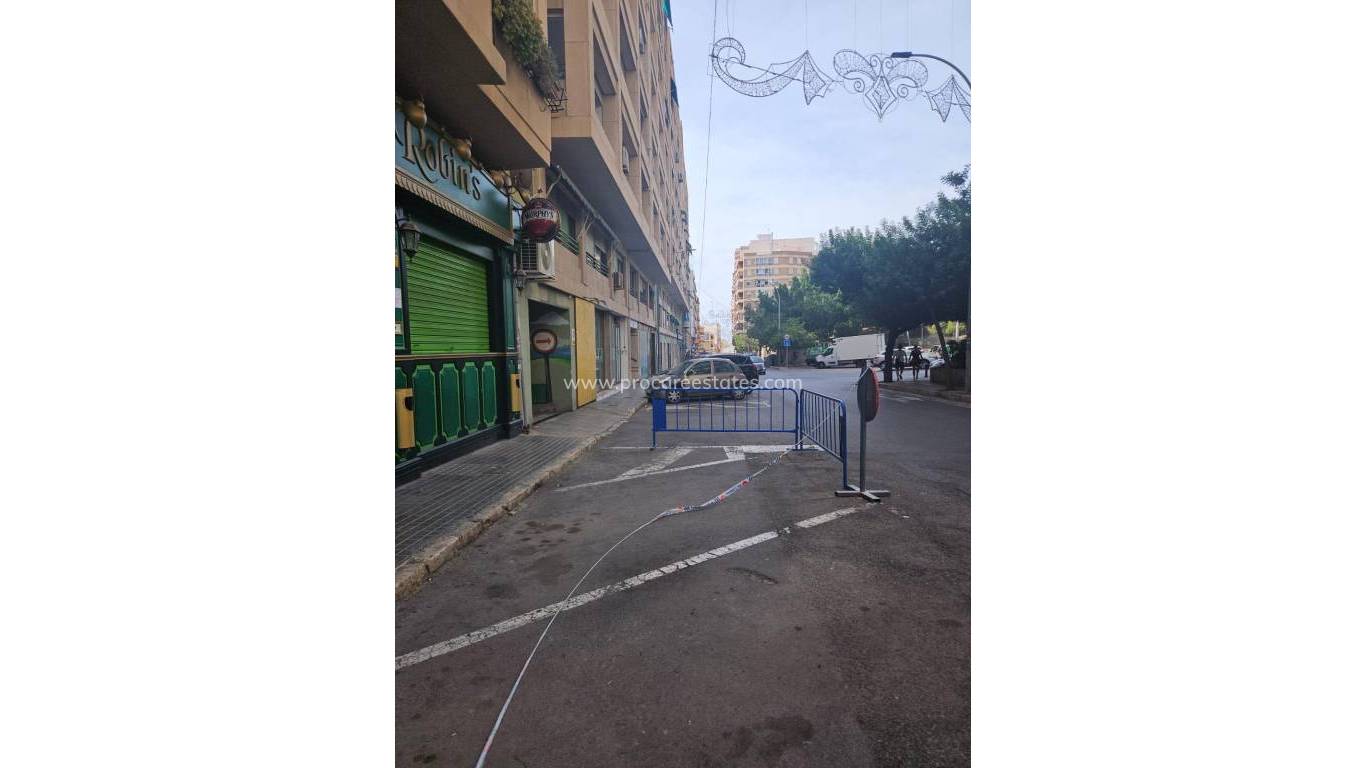 Reventa - Propiedad comercial - Alicante - Raval Roig-Virgen del Socorro