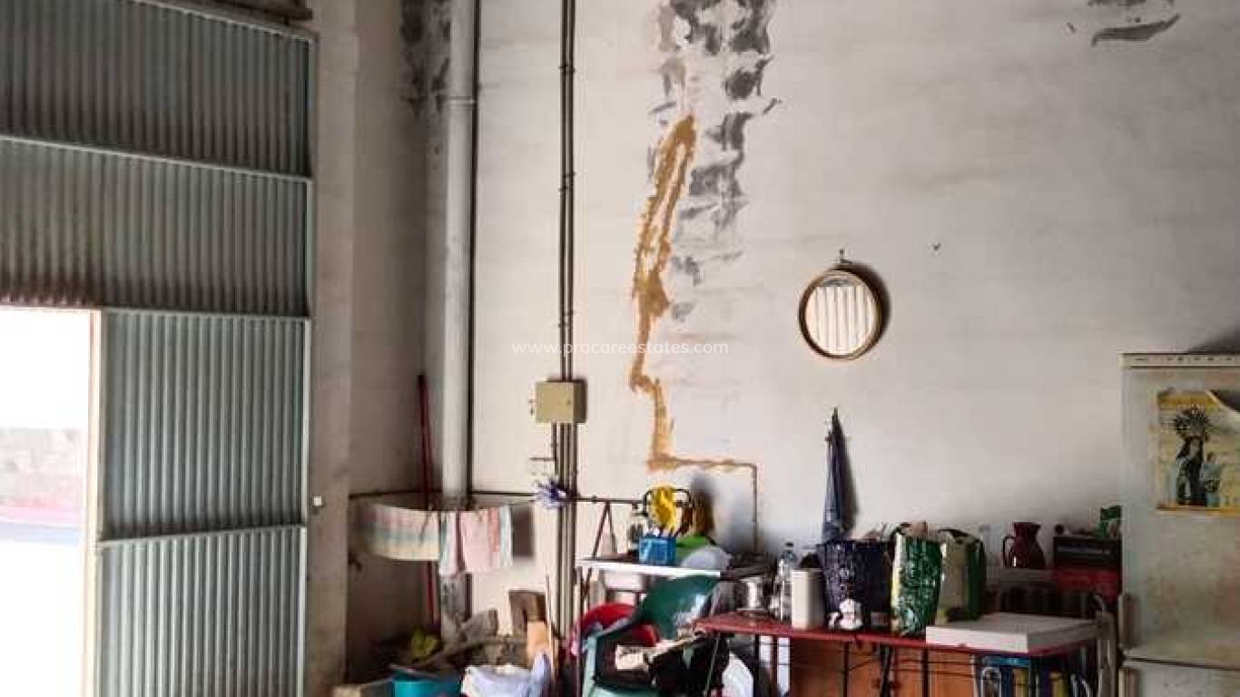 Reventa - Propiedad comercial - Daya Vieja