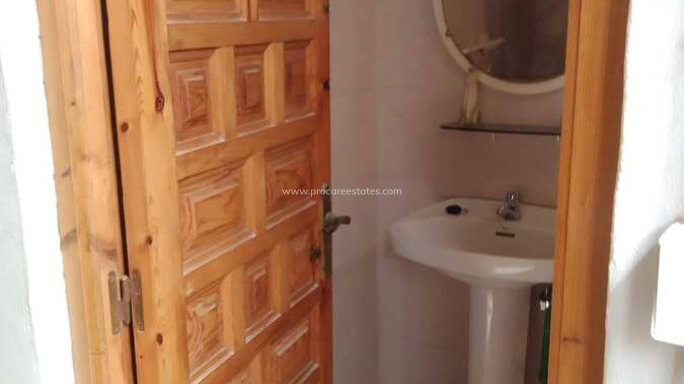 Reventa - Propiedad comercial - Daya Vieja