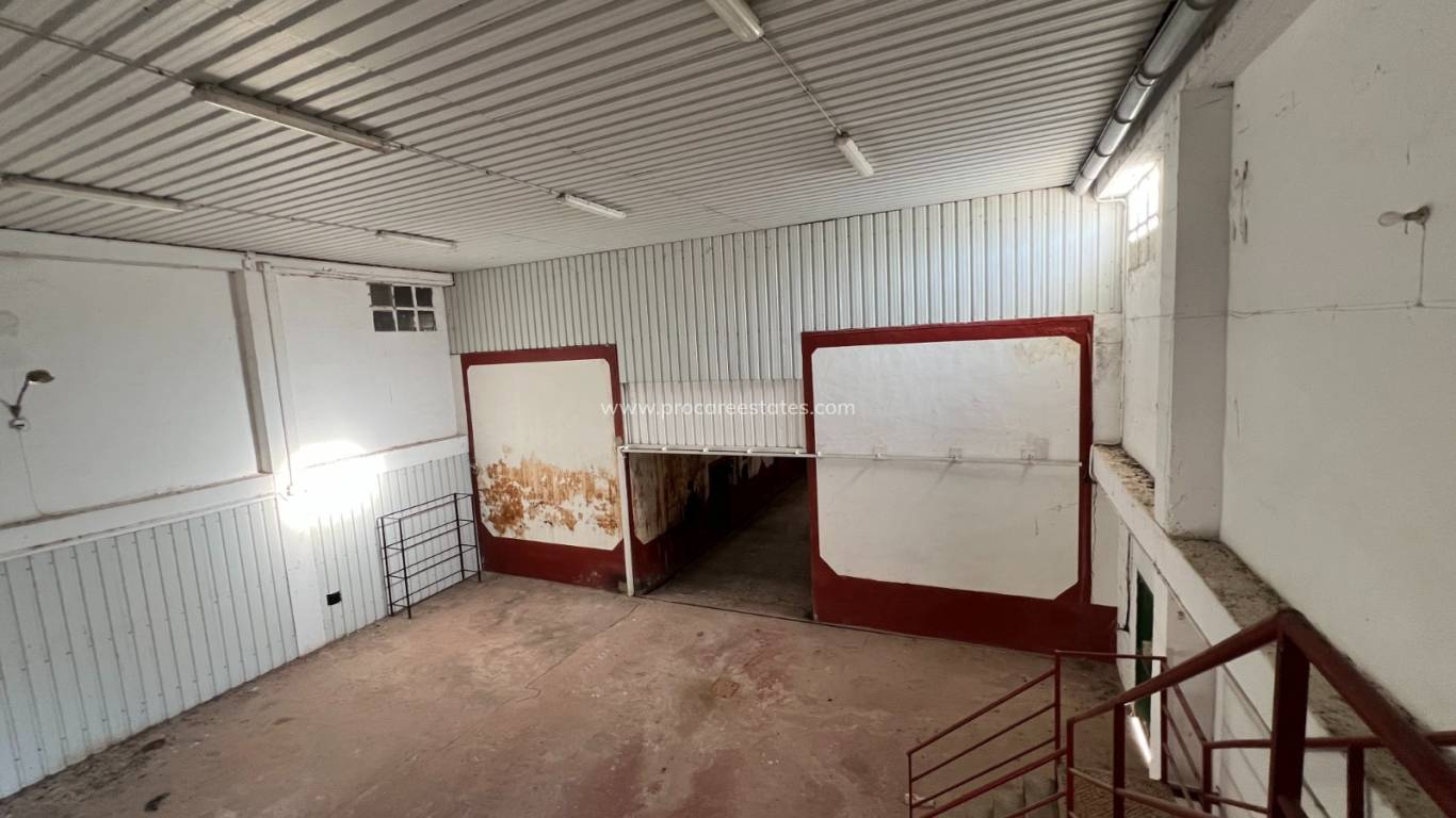 Reventa - Propiedad comercial - Hondon De Los Frailes