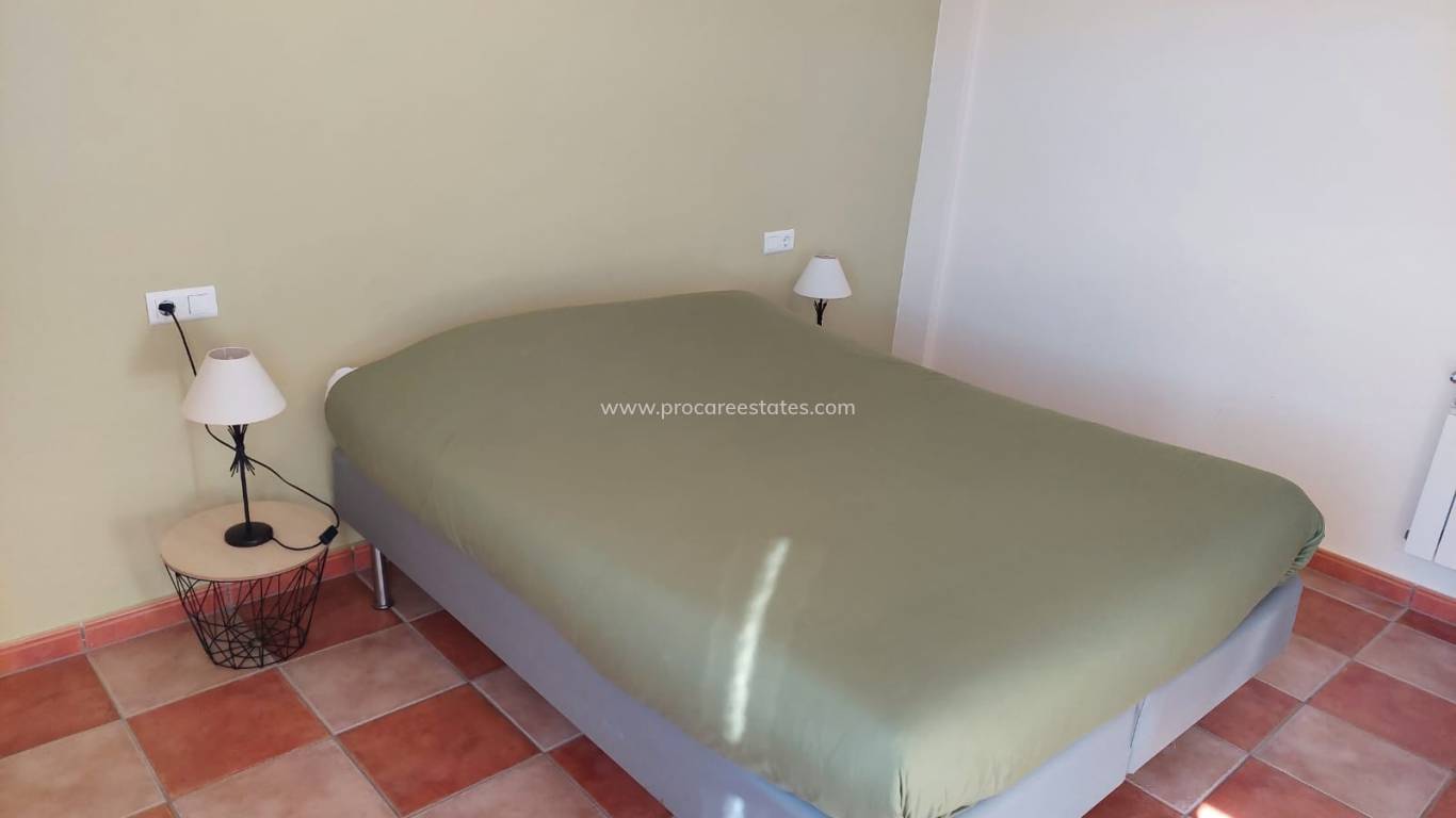 Reventa - Propiedad comercial - Huercal-Overa