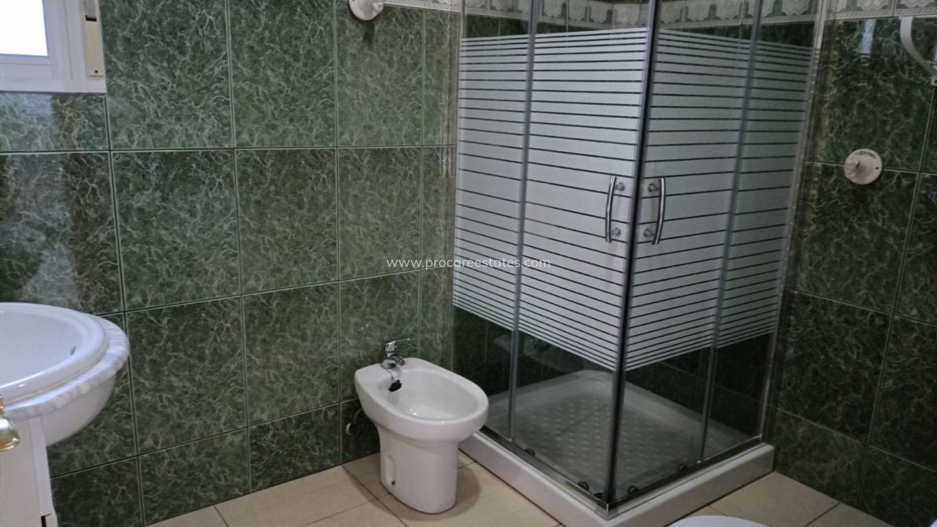 Reventa - Propiedad comercial - Huercal-Overa