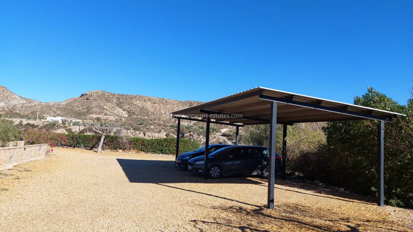 Reventa - Propiedad comercial - Huercal-Overa