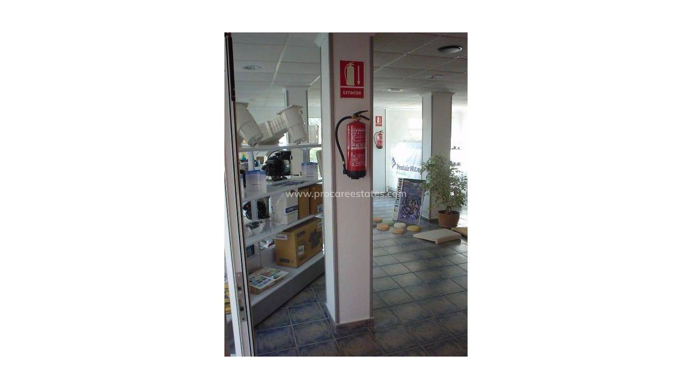 Reventa - Propiedad comercial - Orihuela Costa - Villamartin