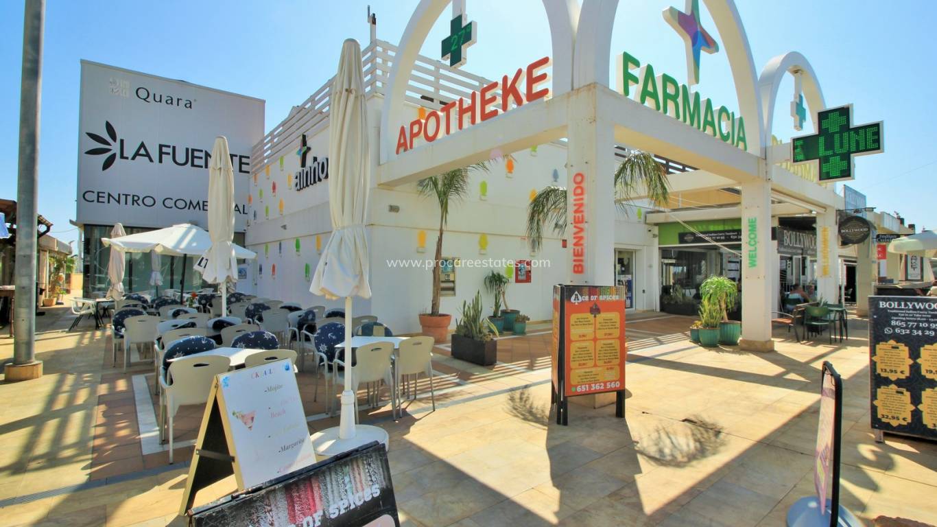 Reventa - Propiedad comercial - Orihuela Costa - Villamartin