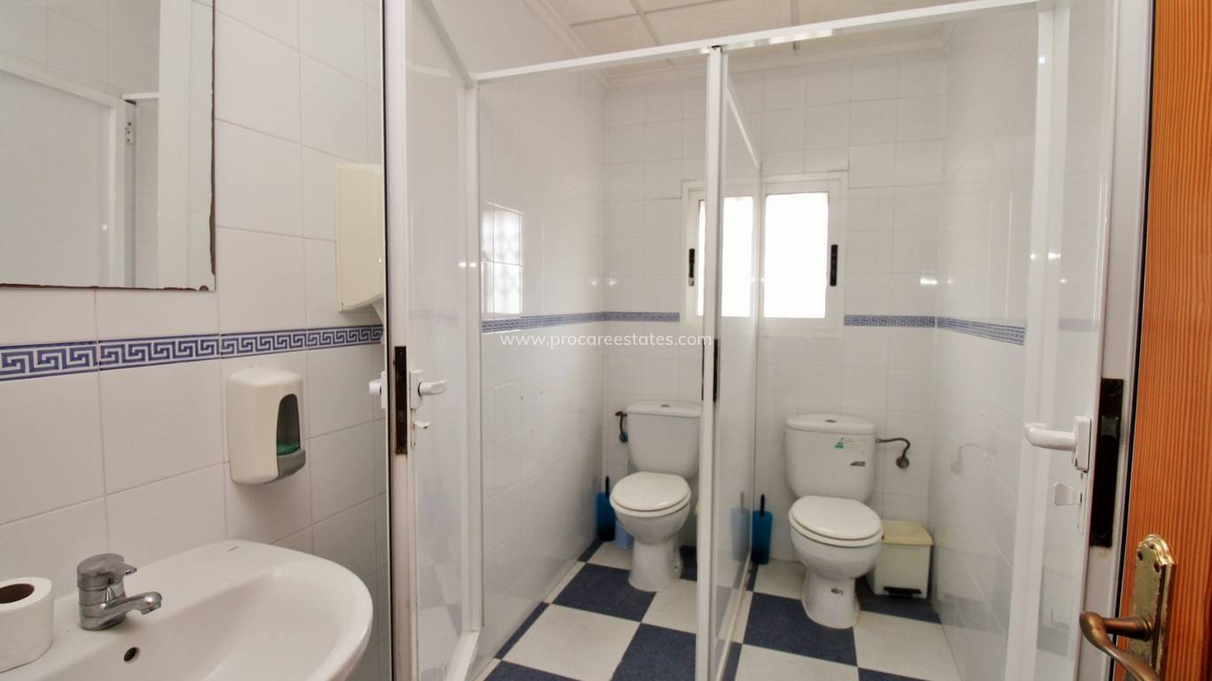 Reventa - Propiedad comercial - Orihuela Costa - Villamartin