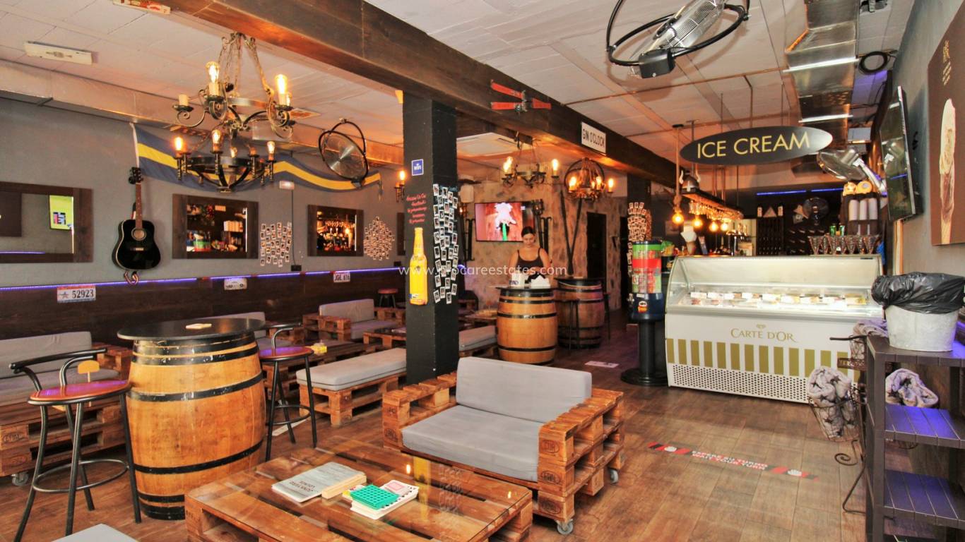 Reventa - Propiedad comercial - Orihuela Costa - Villamartin