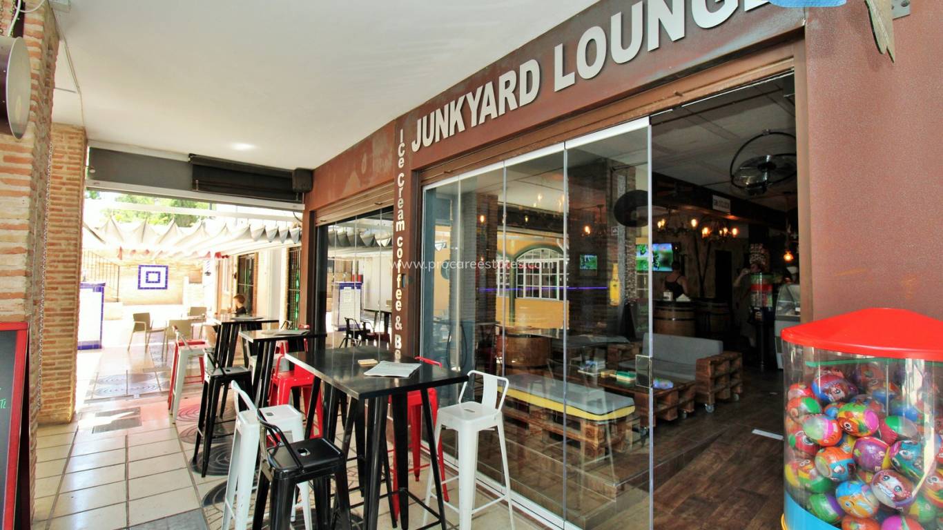 Reventa - Propiedad comercial - Orihuela Costa - Villamartin