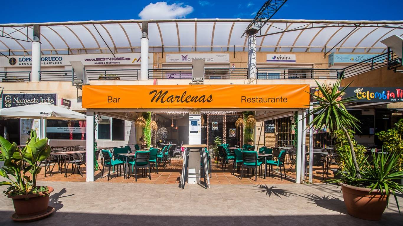 Reventa - Propiedad comercial - Orihuela - Los Balcones Y los Altos