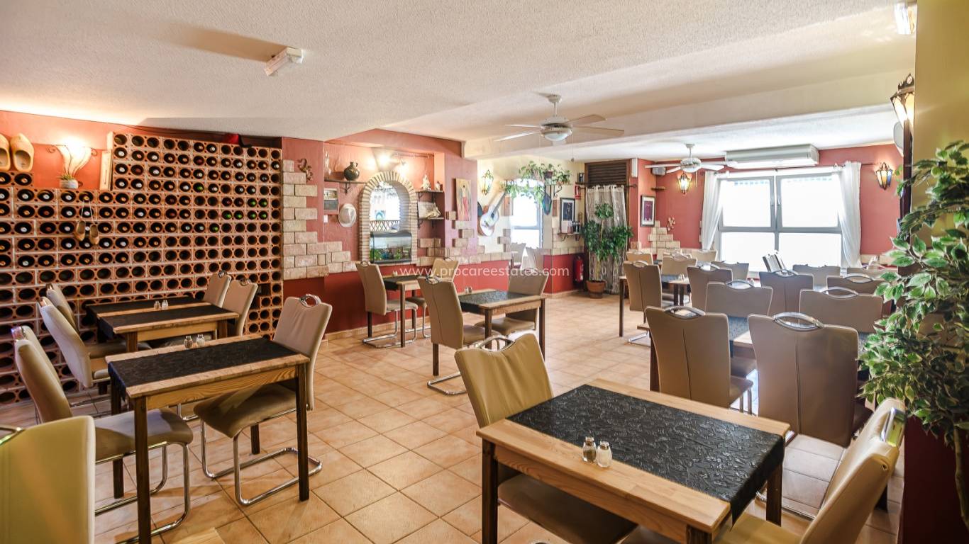 Reventa - Propiedad comercial - Torrevieja - La Veleta