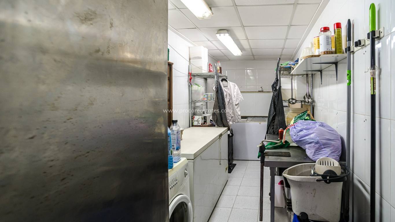 Reventa - Propiedad comercial - Torrevieja - La Veleta