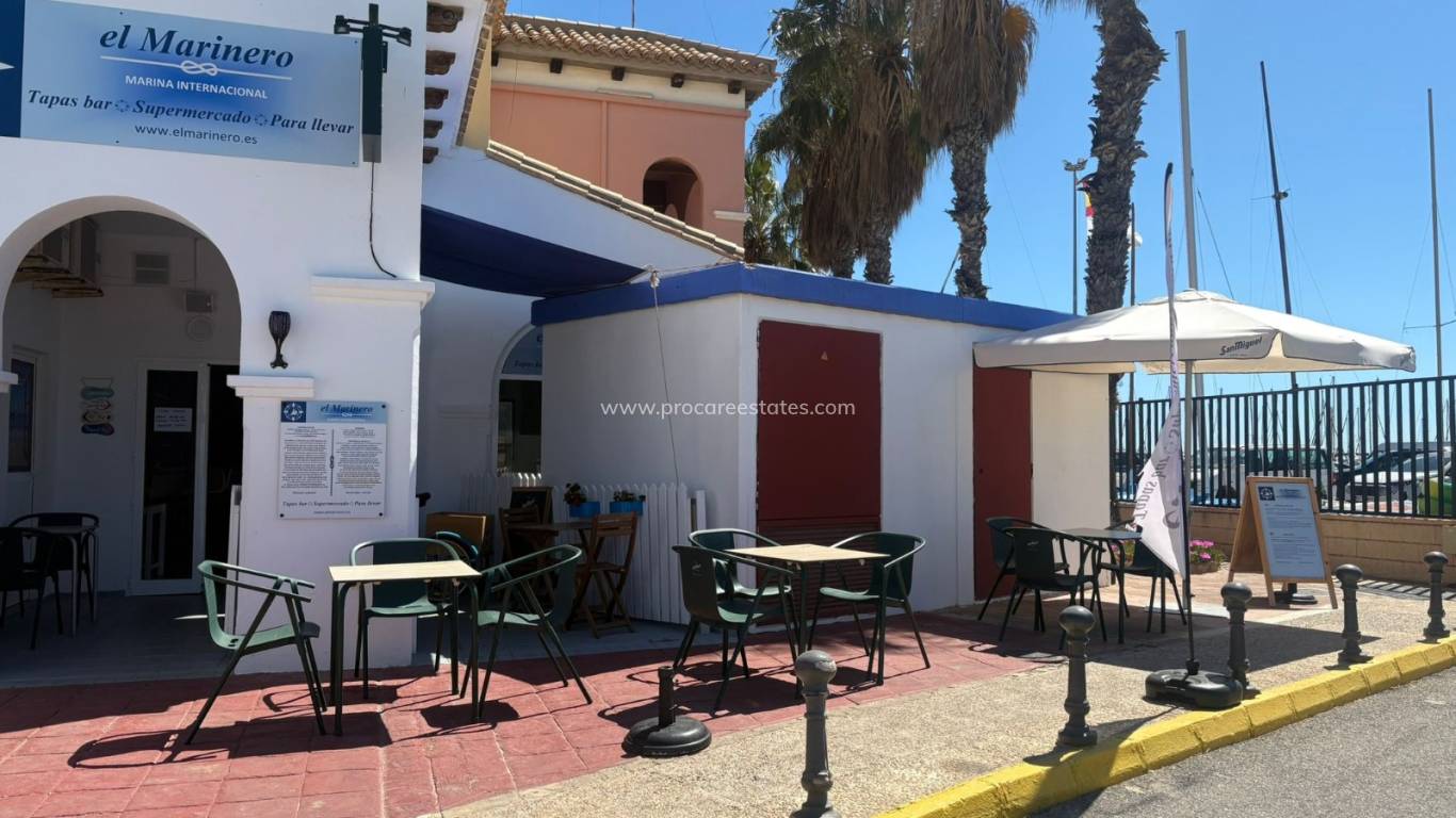 Reventa - Propiedad comercial - Torrevieja - Puerto