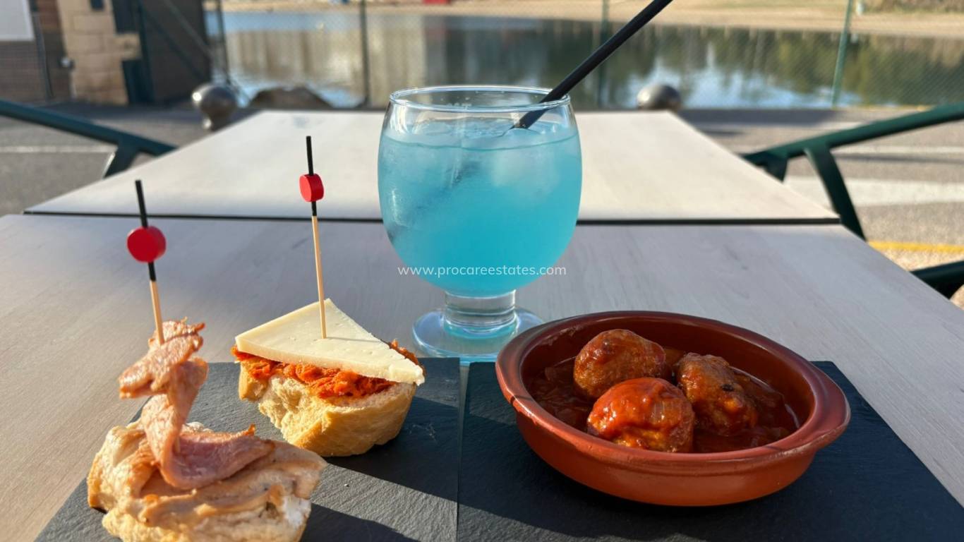 Reventa - Propiedad comercial - Torrevieja - Puerto