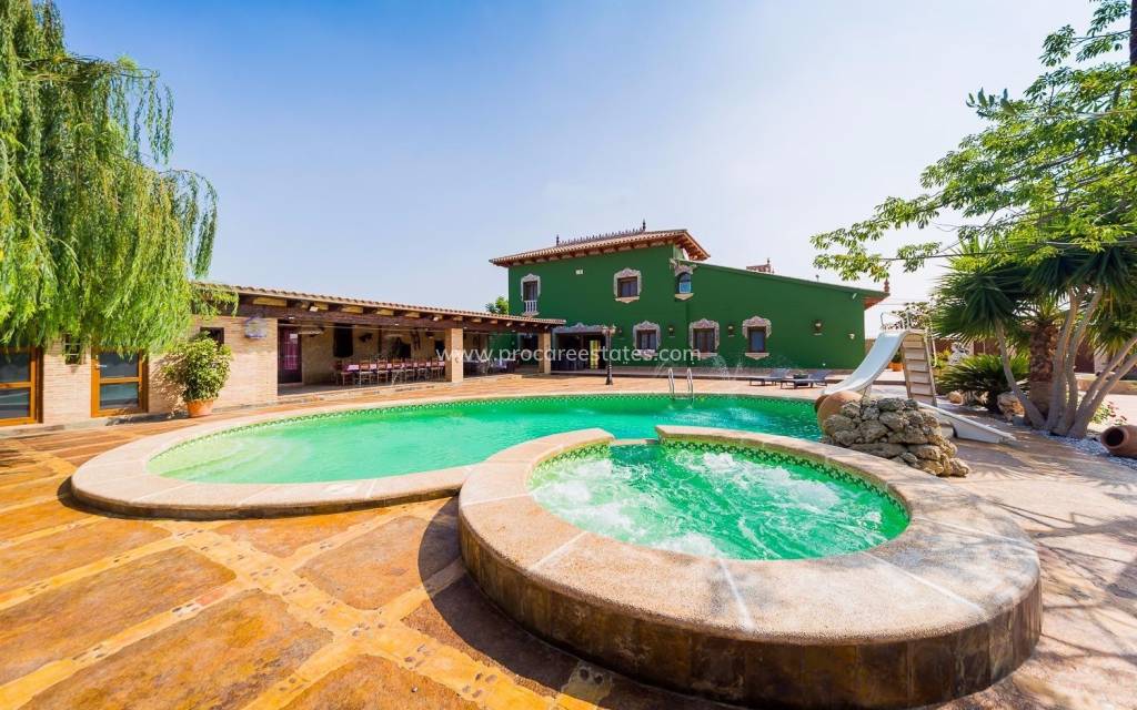 Reventa - Propiedad de campo - Almoradi