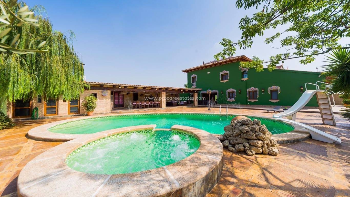 Reventa - Propiedad de campo - Almoradi