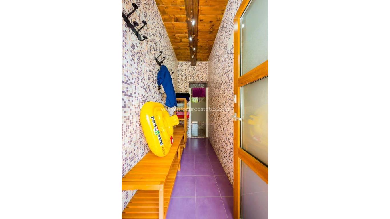 Reventa - Propiedad de campo - Almoradi