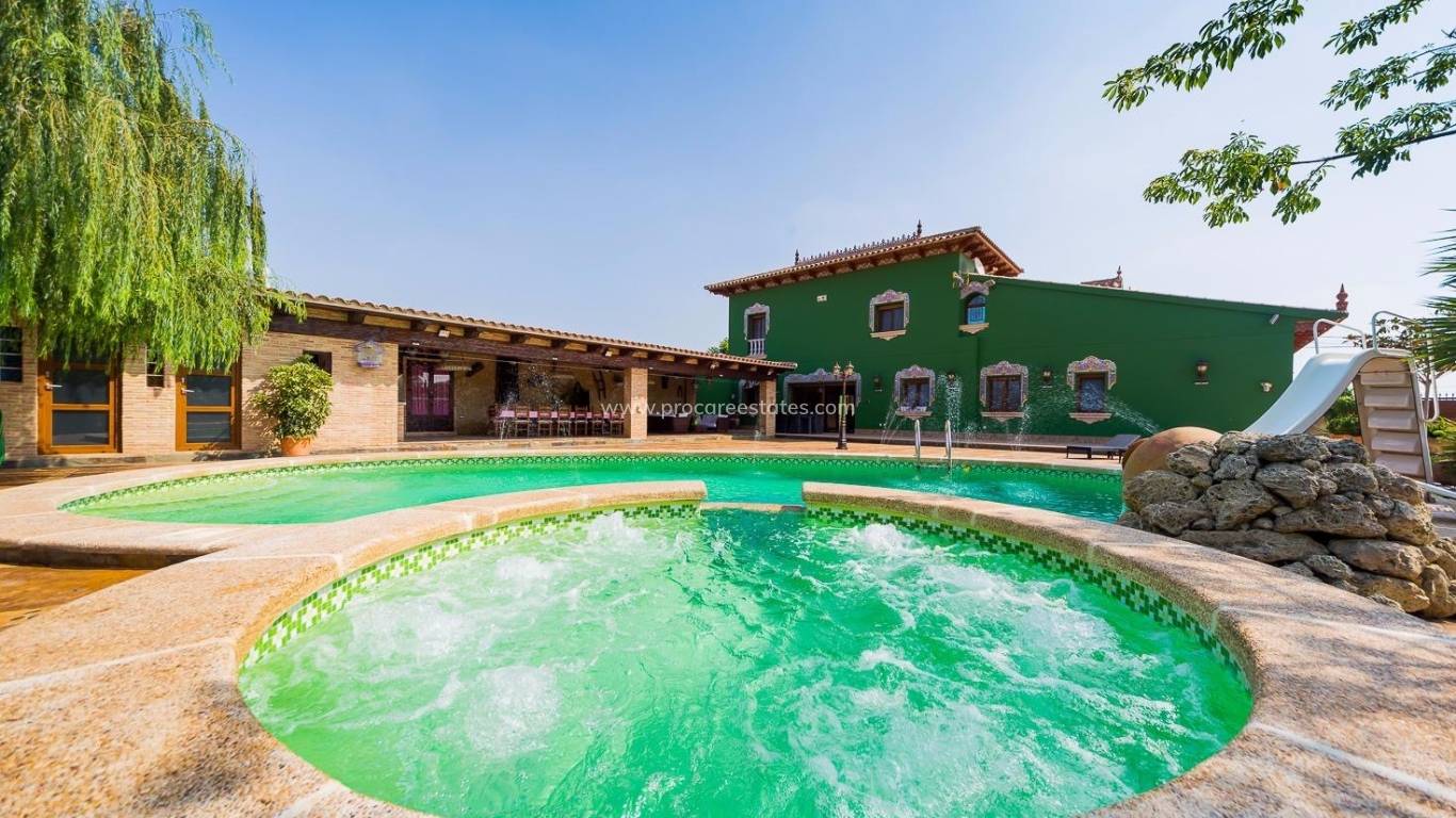 Reventa - Propiedad de campo - Almoradi