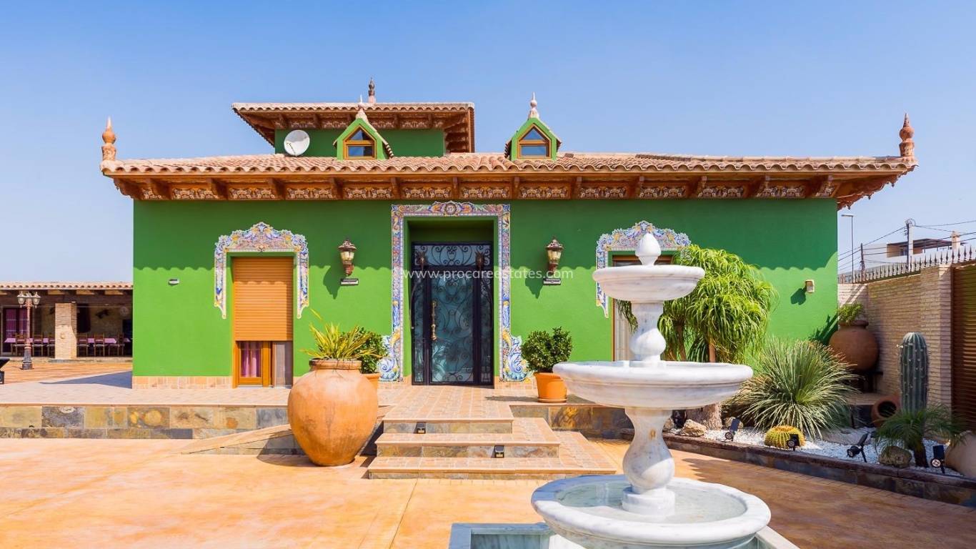 Reventa - Propiedad de campo - Almoradi