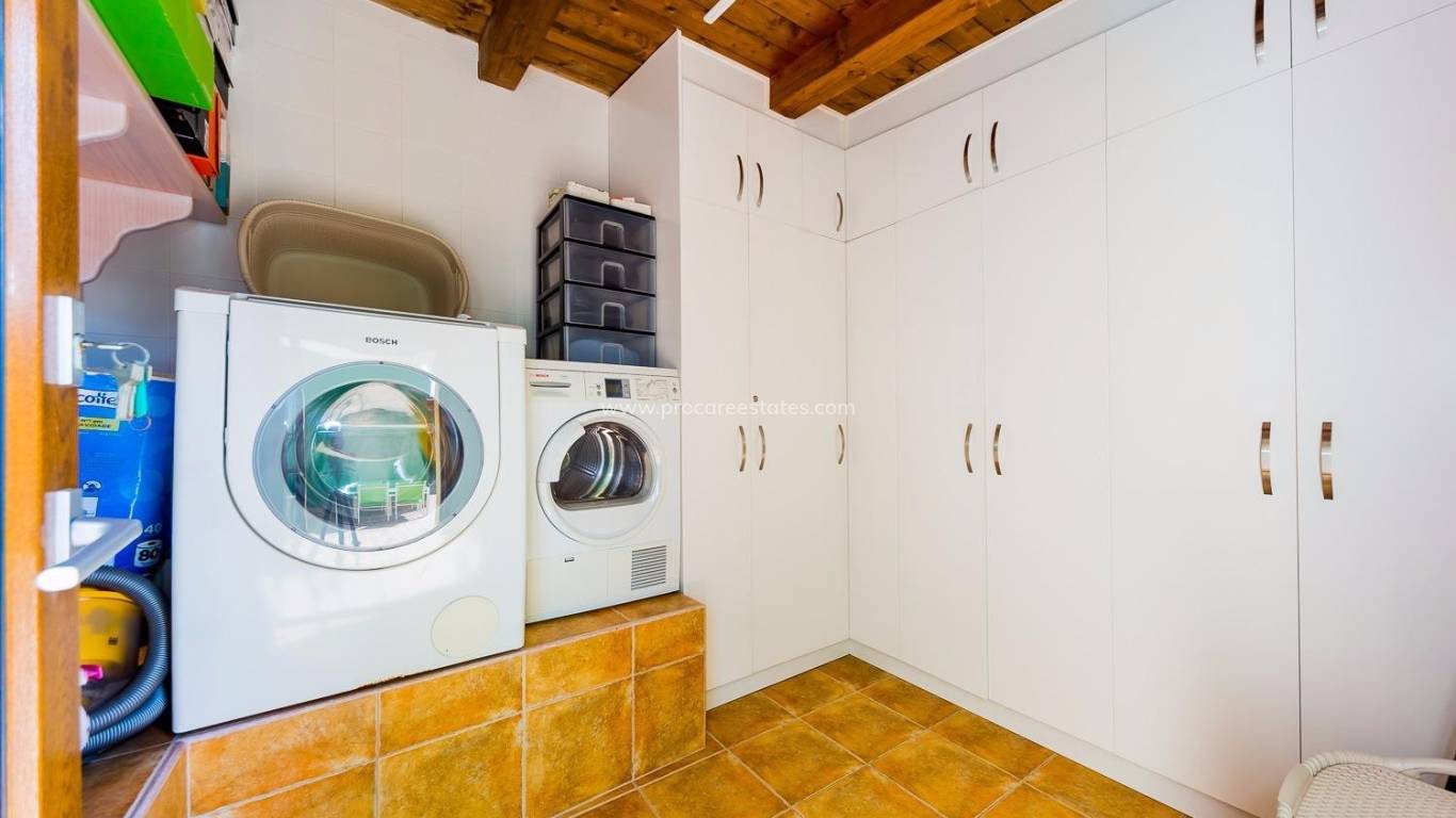 Reventa - Propiedad de campo - Almoradi